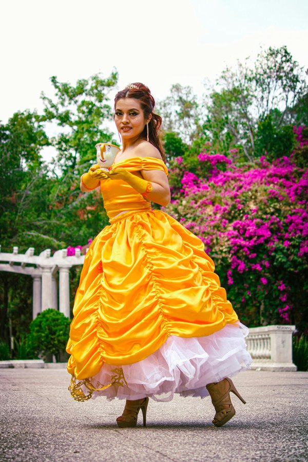 Déguisement de princesse pour femme : vivez la magie !